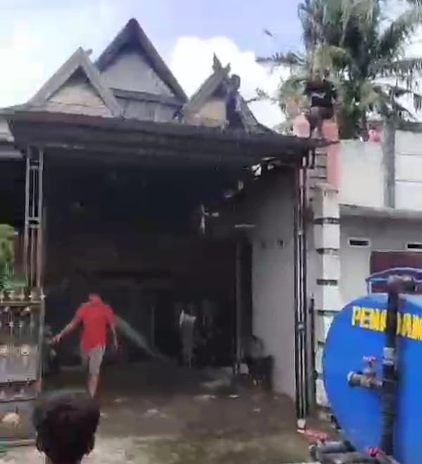 Peristiwa Kebakaran di Jeneponto Nyaris Hanguskan Rumah Seorang Janda