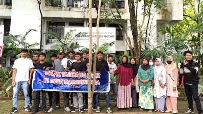 Warga Pinrang Tolak Tambang Pasir di Muara Sungai Saddang