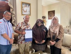 PT Taspen Makassar Serahkan Dana Manfaat Kepada Eks Bupati Jeneponto