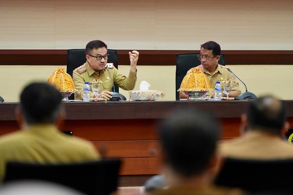 Evaluasi Kinerja RS Pemprov Sulsel, Jufri Rahman Tekankan Peningkatan Layanan dan Pendapatan