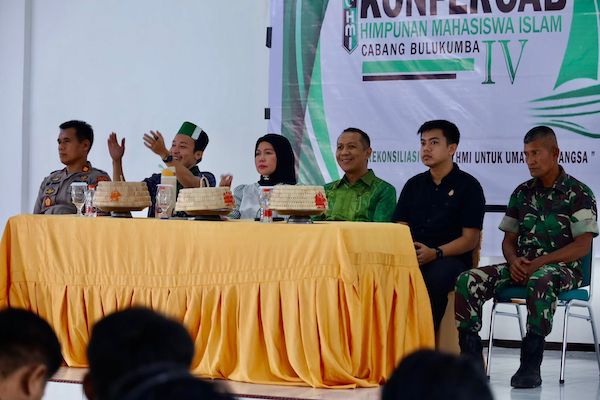 Andi Herfida Muchtar Ajak HMI Sinergi Majukan Literasi Bulukumba