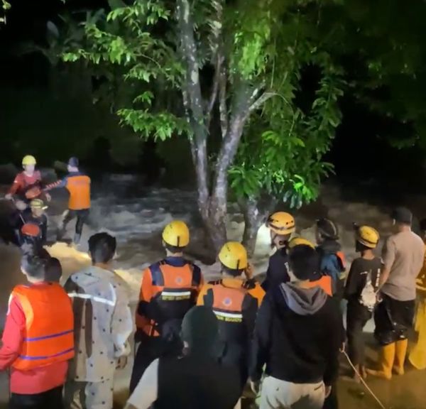 3 Mahasiswa Unhas Dinyatakan Hilang Terbawa Arus di Bislap Maros