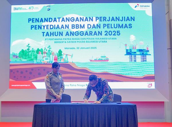 Pertamina Sulawesi-Polda Sulut Teken Perjanjian Penyediaan BBM dan Pelumas 2025