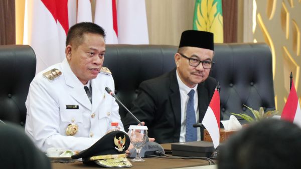 Resmi Menjabat, Sekprov Sulsel Kenalkan Kepala OPD ke Prof Fadjry Djufry