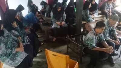 Protes Kepemimpinan Kepsek, Puluhan Guru SMKN 3 Takalar Mogok Mengajar