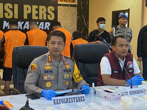 Jaringan Narkoba di Makassar Terbongkar, Polisi Tangkap 15 Tersangka