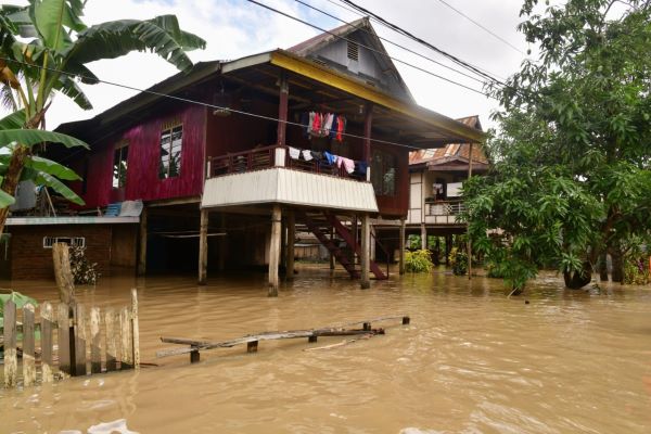 Dinsos Sulsel Fokus Tangani Bencana, Pj Gubernur Beri Apresiasi Pekerja Sosial