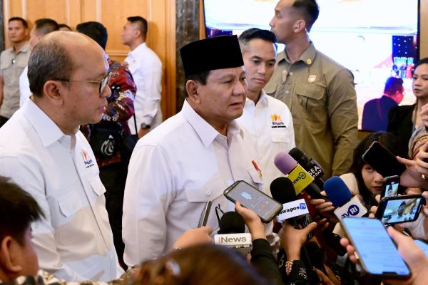 Prabowo Soroti Pentingnya Efisiensi dan Partisipasi Daerah dalam Program Makan Bergizi Gratis