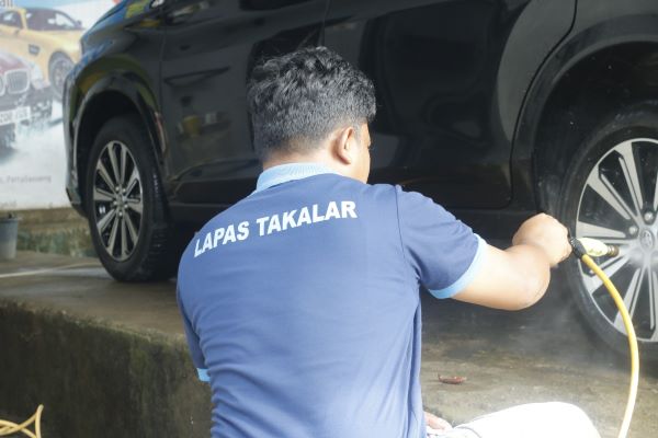 Program Cuci Mobil SAE Lapas Takalar, Dorong Kemandirian Warga Binaan