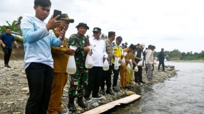 Kejar Target, 30 Ribu Benih Ikan Nila Kembali Dilepas di Bendungan Banua