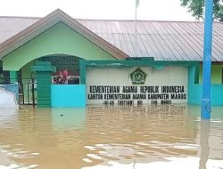 Banjir Rendam Kantor Kemenag Maros, 8 ASN Terjebak Semalaman