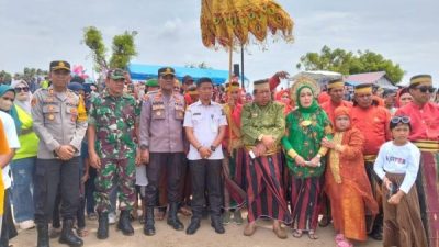 Ribuan Warga Jeneponto Padati Tradisi Je'ne-je'ne Sappara di Pantai Tobereka