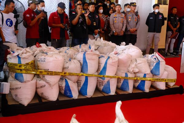 Polres Sidrap Bongkar Kasus Narkoba dan Pupuk Bersubsidi 4 Ton