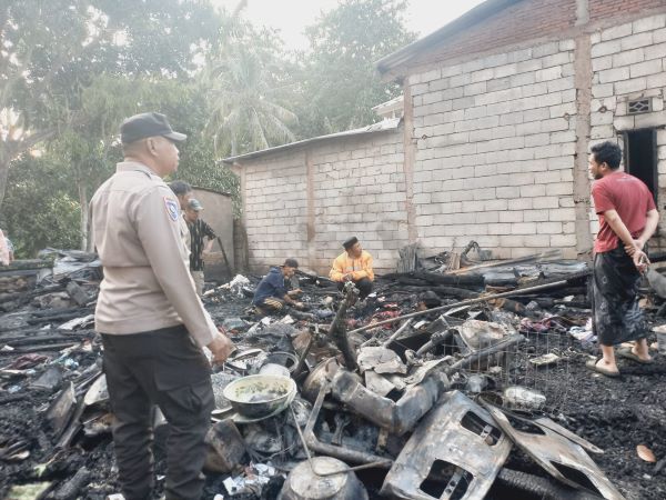 Kebakaran Hanguskan Satu Rumah Warga di Jeneponto, Kerugian Ditaksir Ratusan Juta Rupiah