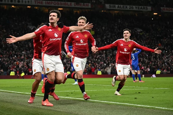  MU Pesta Gol, Arsenal Kalahkan Chelsea