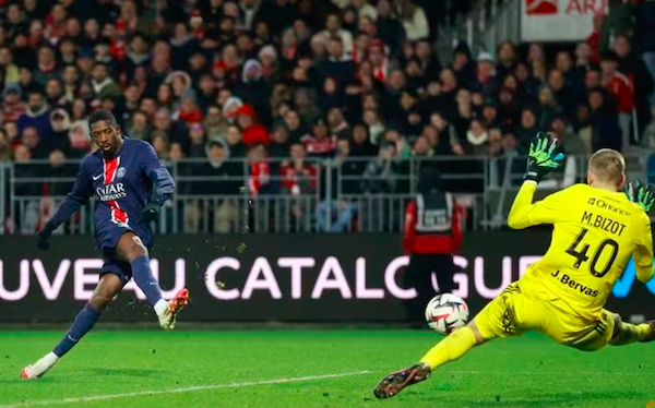 Hattrick Dembele, PSG Bantai Brest 5-2 di Kandang Lawan