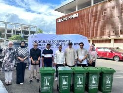 Jelang Hari Jadi Bulukumba, Kalla Toyota Sumbang Kontainer Sampah