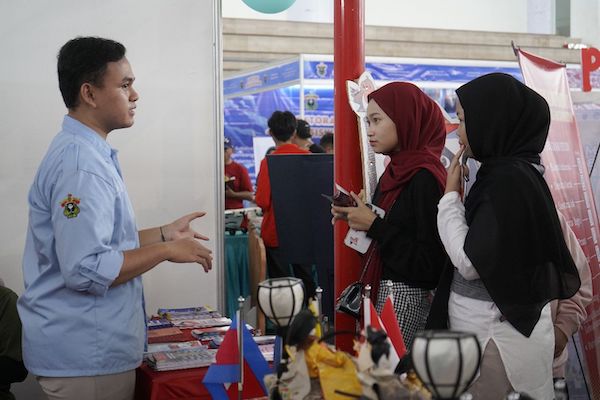 Ribuan Calon Mahasiswa Antusias Jelajahi Informasi di Unhas Open Day 2024