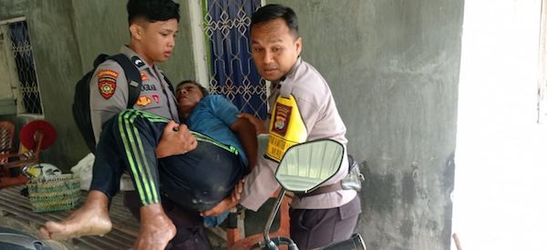 Pria Lansia di Mamuju Coba Bunuh Diri Dengan Minum Sebotol Sabun Cuci Piring