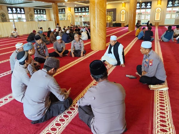 Revolusi Mental, Kapolres Jeneponto Utus Personel Masuk Polisi Santri