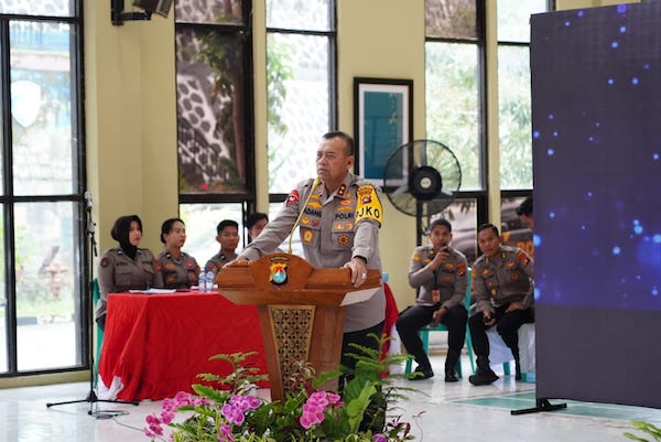 Kapolda Sulbar Janji Berantas Judi Sabung Ayam