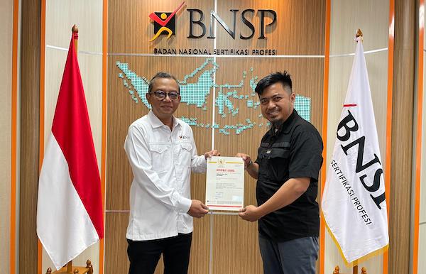 BNSP Serahkan Sertifikat Lisensi LSP Binatu Indonesia, Langkah Besar dalam Profesionalisasi Industri Laundry