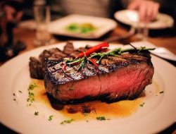 Mengonsumsi Daging Sapi Mampu Cegah Anemia, Ini Manfaat Lainnya!