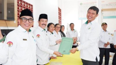 Disambut Haru, Kebijakan Redistribusi PPPK Bantu Guru Kembali ke Keluarga