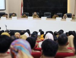 Rapat Perdana Pemkot Makassar, Appi Tekankan Sinergi OPD dan Efisiensi Anggaran