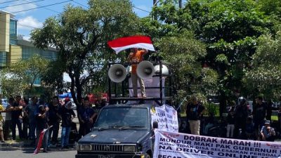 Tuntut Penyesuaian Tarif, Ratusan Ojol Demo di Kantor Gubernur Sulsel