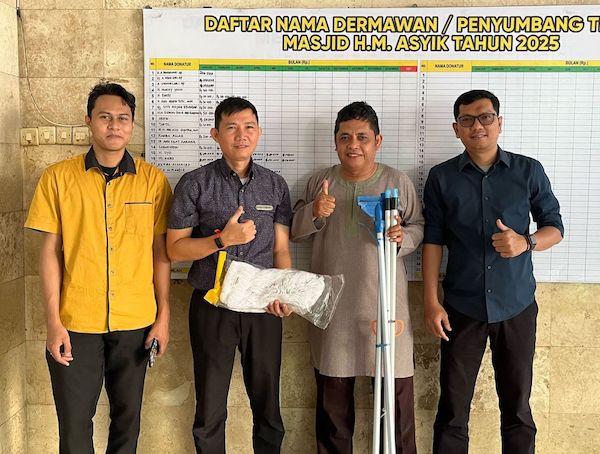 Sambut Ramadan, Vasaka Hotel Makassar Bersih-bersih Masjid