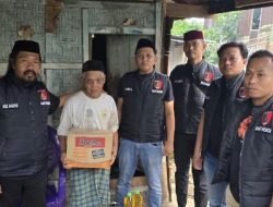 Tim  Resmob Jeneponto Bagikan Sembako ke Kaum Dhuafa