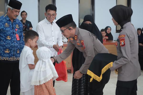 Kapolres Selayar Santuni 250 Anak Yatim dan Calon Hafiz