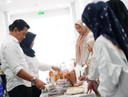DWP Kanwil Kemenkum Sulsel Gelar Bazar Ramadhan, Andi Basmal Beri Apresiasi
