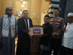 Safari Ramadhan, Bosowa Peduli dan Wali Kota Makassar Salurkan Bantuan untuk Pengurus Masjid