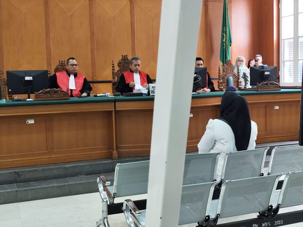 Sidang Kasus Skincare Bermerkuri, Mira Hayati Terancam 12 Tahun Penjara