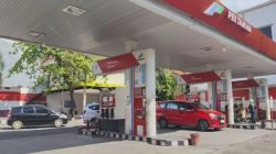 Stok Pertamax Kosong di Sejumlah SPBU Makassar, Antrean Pertalite Mengular