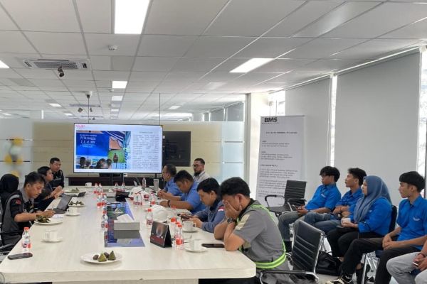 Poltekbos Cetak Generasi Energi Terbarukan Lewat Kunjungan Industri ke PLTA Malea