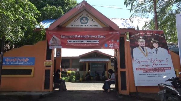 Tak Lolos SPMB, Orang Tua Siswa di Makassar Gelar Aksi Blokir Jalan