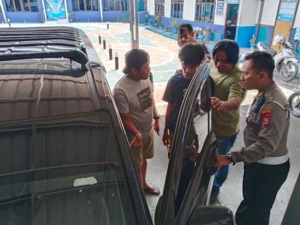 Polisi Temukan Sabu di Sebuah Mobil yang Terlibat Kecelakaan di Wajo