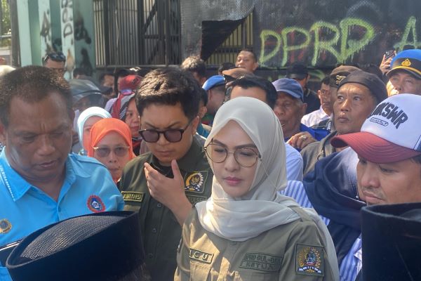 Ketua DPRD Sulsel Terima Aspirasi Buruh, Janji Kawal Tuntutan Serikat Pekerja