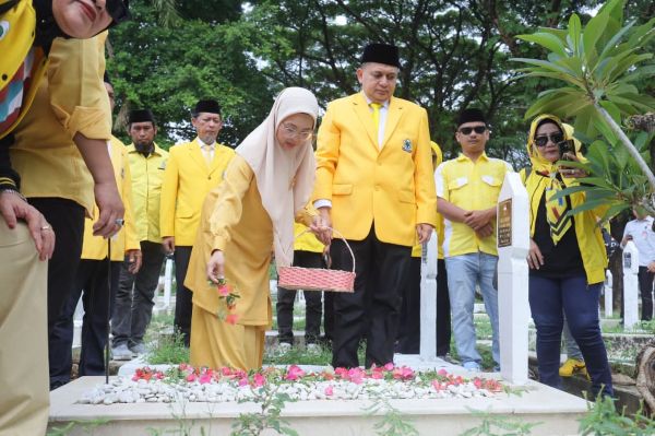 Ziarah Pahlawan, Appi Ajak Kader Golkar Makassar Teladani Semangat Perjuangan