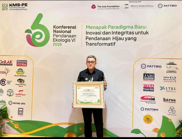 Bupati Jeneponto Raih Penghargaan atas Komitmen dalam Kebijakan Pendanaan Ekologis