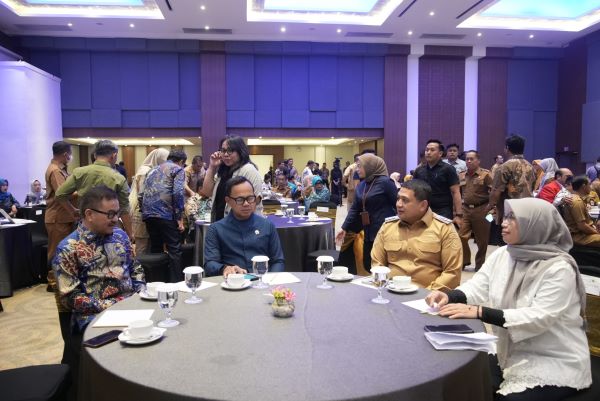 Wamendagri Soroti Lemahnya Aksi Iklim Daerah, Makassar Siap Perkuat Kebijakan