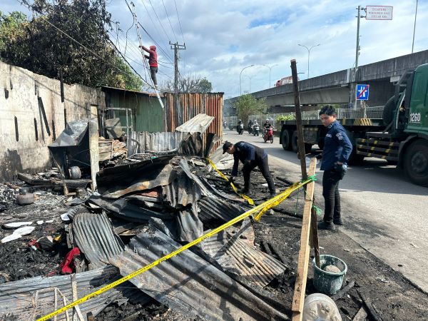 Diduga Kesal, Cucu Bakar Rumah Nenek hingga Tewas Terjebak di Makassar