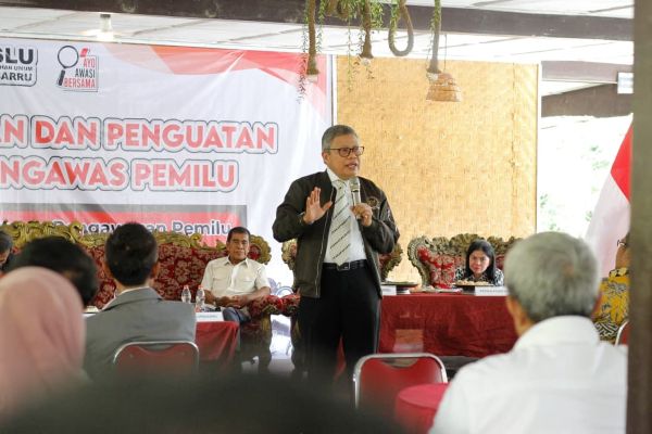 Fasilitasi Bawaslu Barru, Taufan Pawe Sepakat DPRD Dibatasi Dua Periode