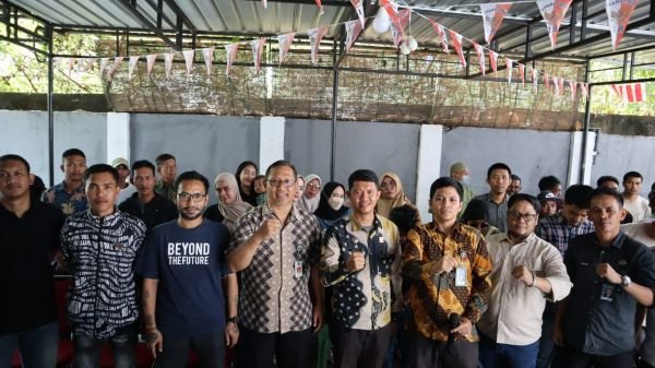 Tingkatkan Kesadaran Hukum, Kanwil Kemenkum Sulsel Berikan Penyuluhan di Bapas Makassar
