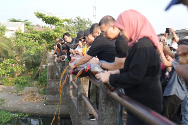 Jelang Musim Hujan, Appi Ajak Warga Makassar Bersihkan Saluran dan Waduk