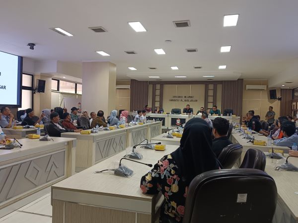 DPRD Makassar Soroti Camat Panakkukang, Diduga Terbitkan Sporadik di Lahan Sengketa