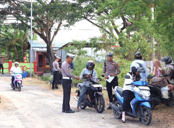 Satlantas Polres Majene Kembali Jaring 37 Pelanggar dalam Operasi Patuh Marano 2025